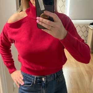 BCBG open shoulder top!